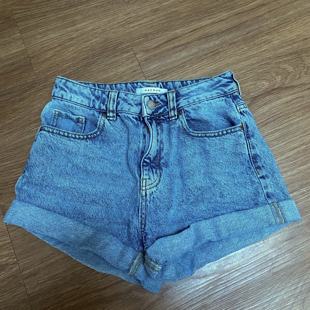 Pacsun size 25 mom short